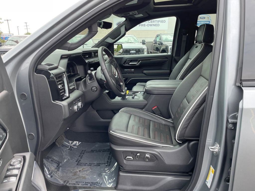 2025 GMC Sierra 1500 AT4X