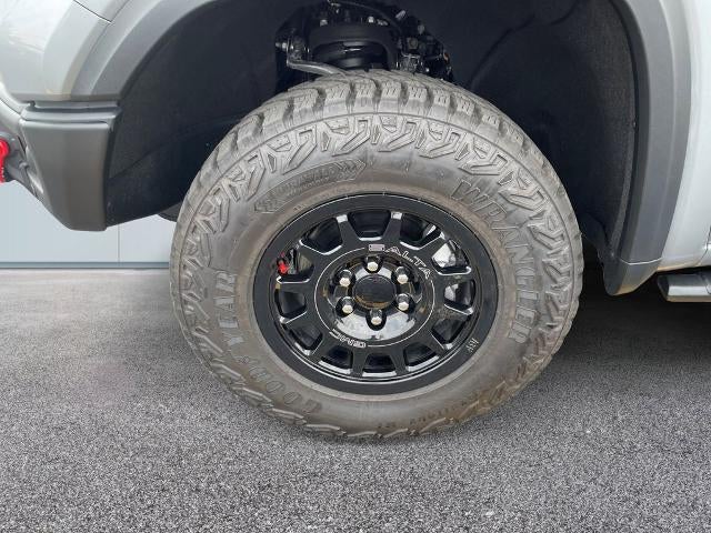 2025 GMC Sierra 1500 AT4X
