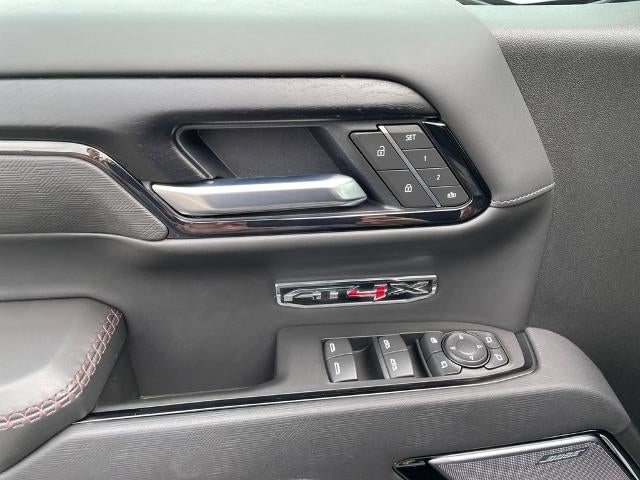 2025 GMC Sierra 1500 AT4X
