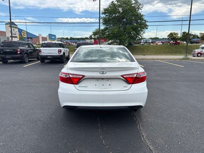 2017 Toyota Camry SE