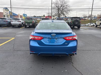 2020 Toyota Camry SE