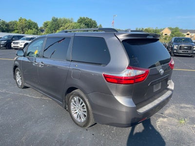 2018 Toyota Sienna XLE 8 Passenger