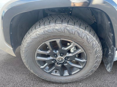2024 Toyota Tundra Hybrid Platinum