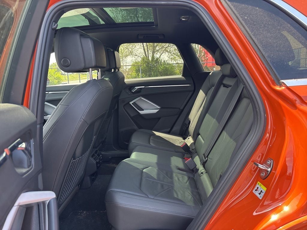 2021 Audi Q3 Premium quattro