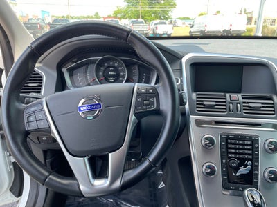2017 Volvo XC60 T5