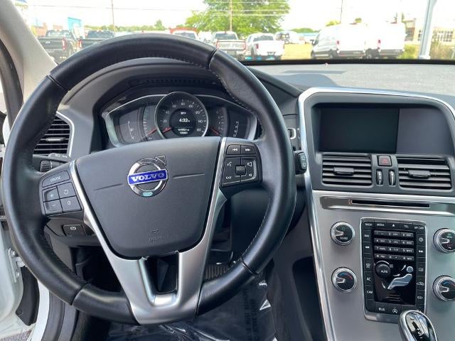 2017 Volvo XC60 T5