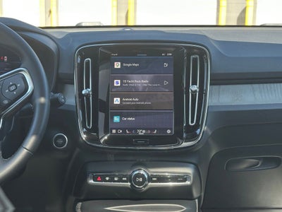 2024 Volvo XC40 B5 Plus Bright Theme