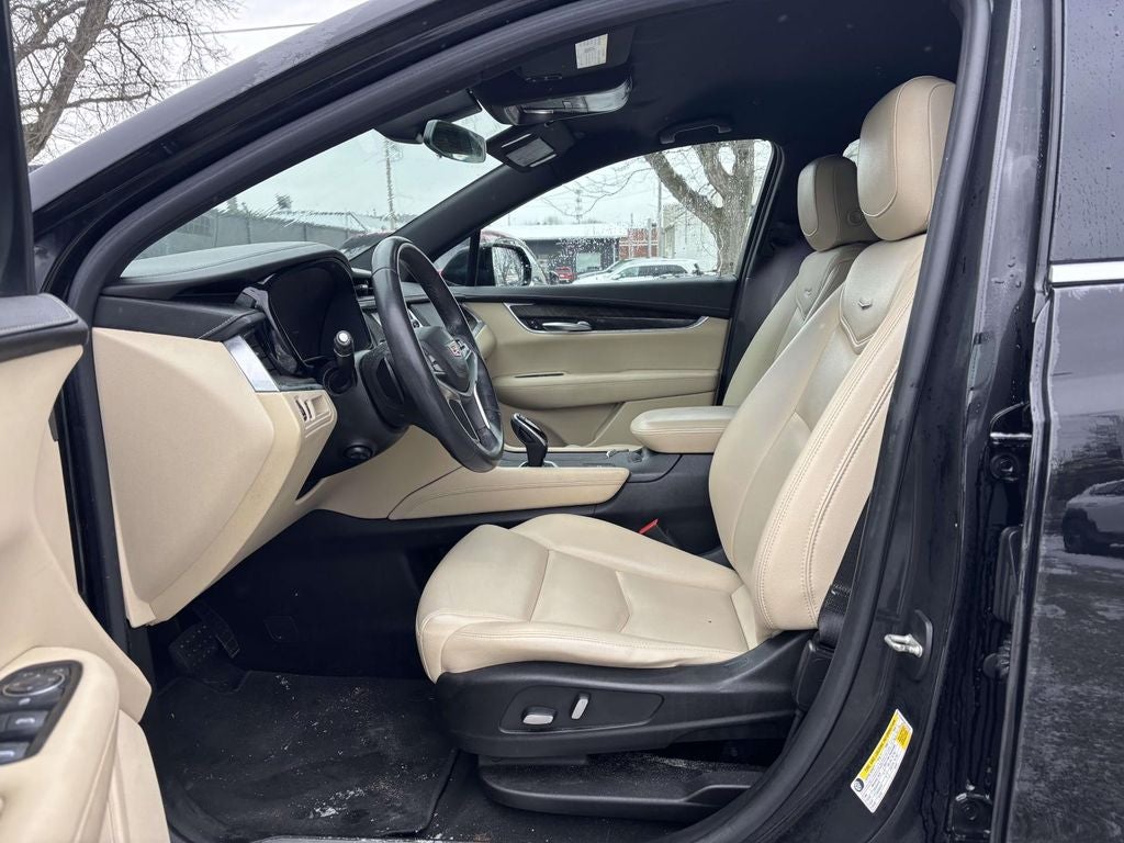 2017 Cadillac XT5 Base