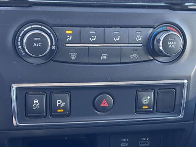 2022 Nissan Titan SV