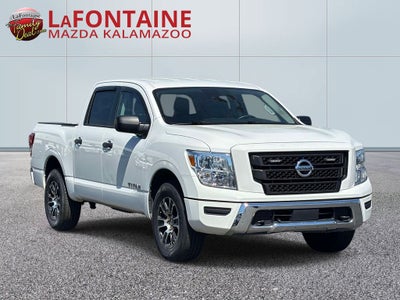 2022 Nissan Titan SV