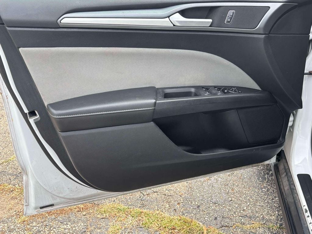 2013 Ford Fusion S
