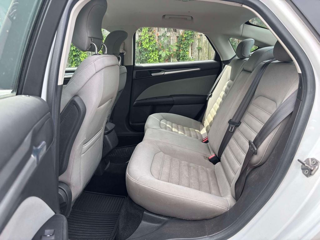 2013 Ford Fusion S