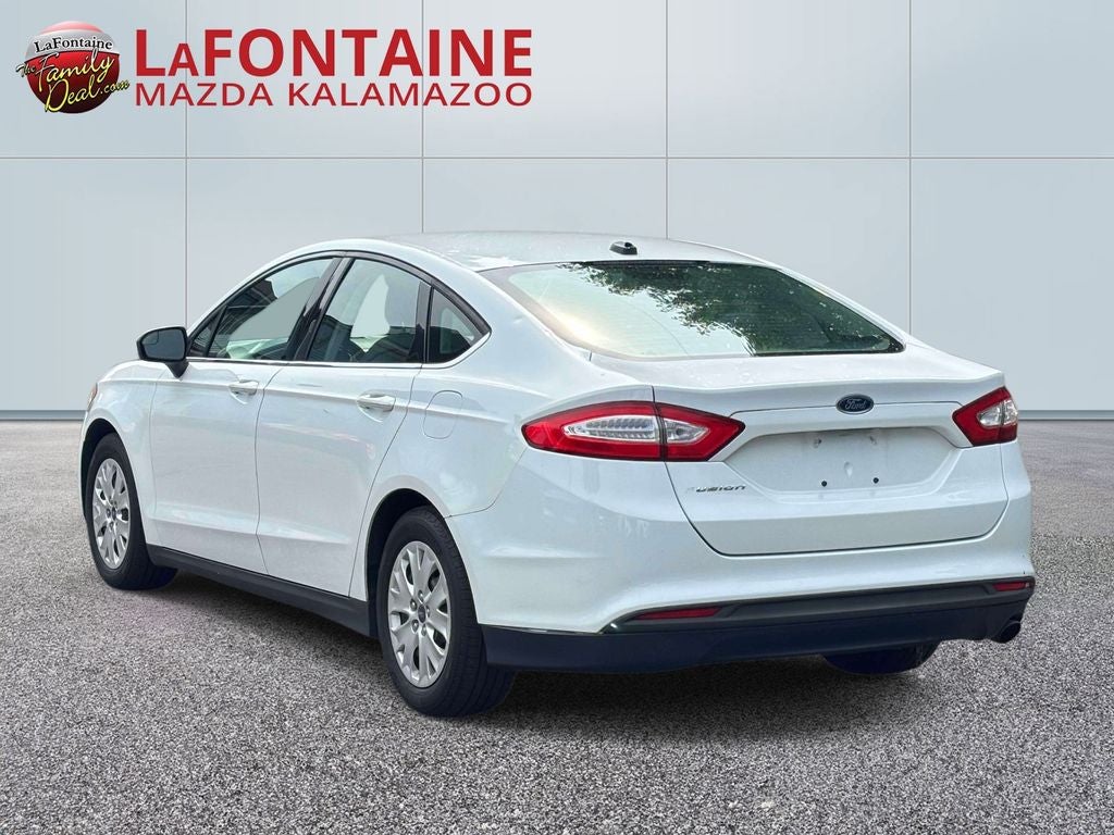 2013 Ford Fusion S