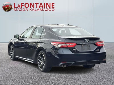 2018 Toyota Camry Hybrid SE