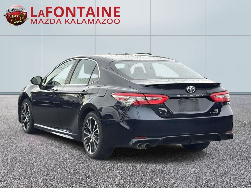 2018 Toyota Camry Hybrid SE