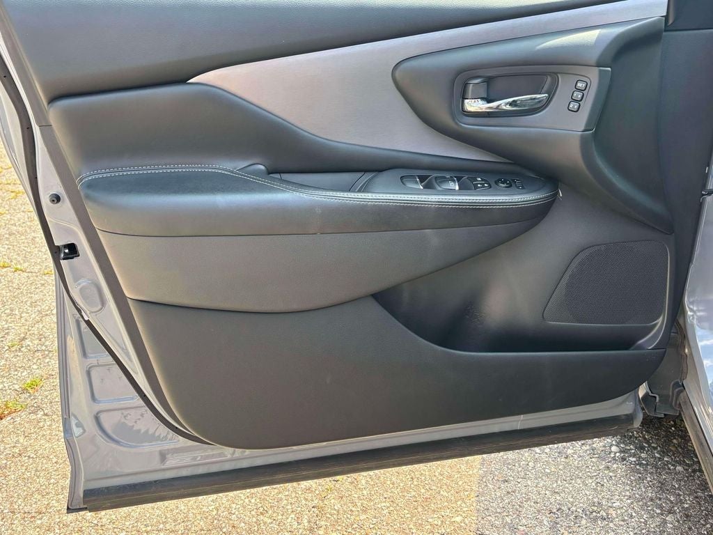 2022 Nissan Murano SL