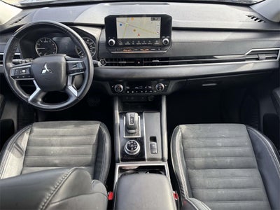 2022 Mitsubishi Outlander SE