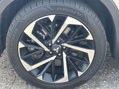 2022 Mitsubishi Outlander SE