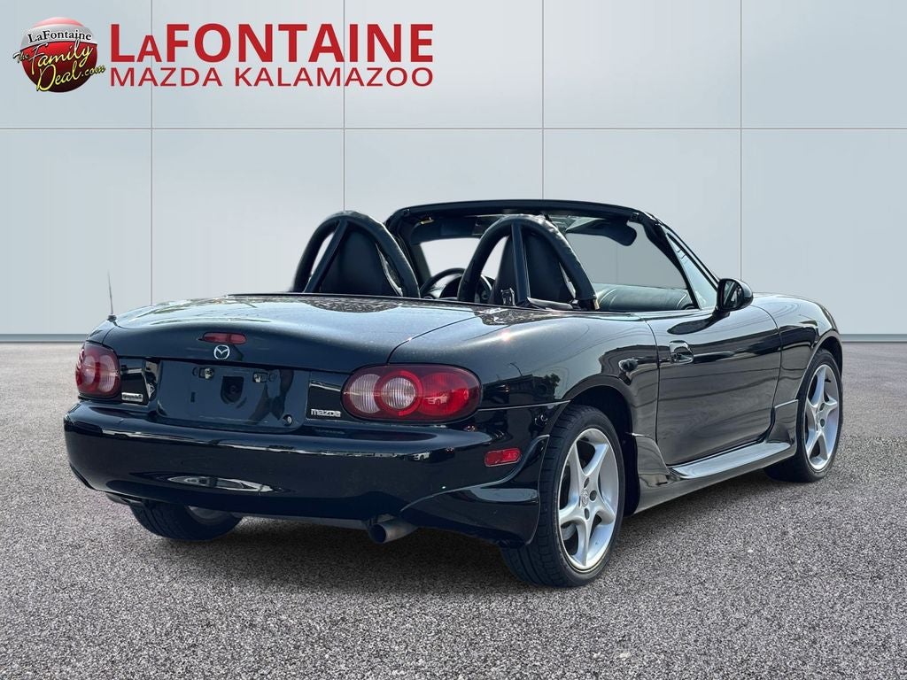 2003 Mazda Mazda Miata Base