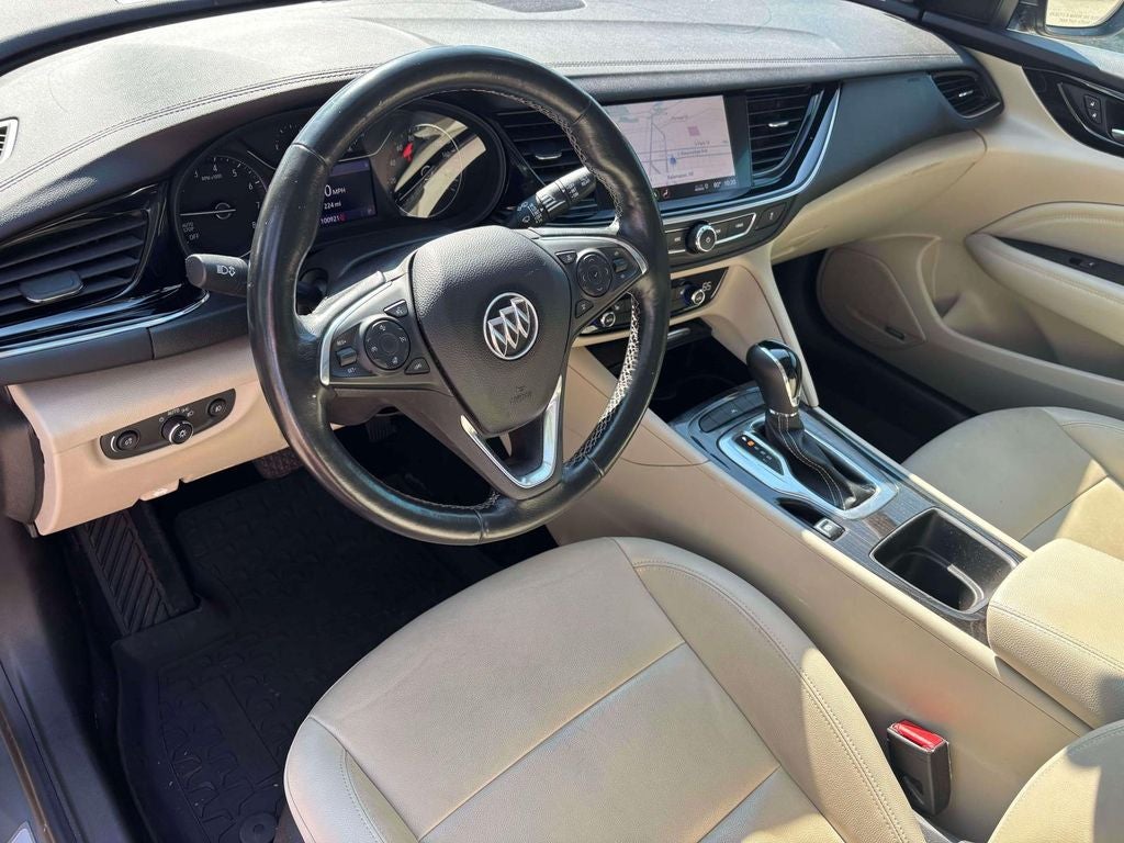 2018 Buick Regal TourX Essence