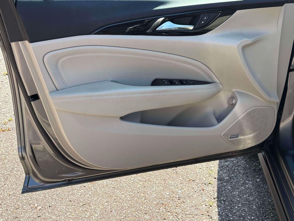 2018 Buick Regal TourX Essence