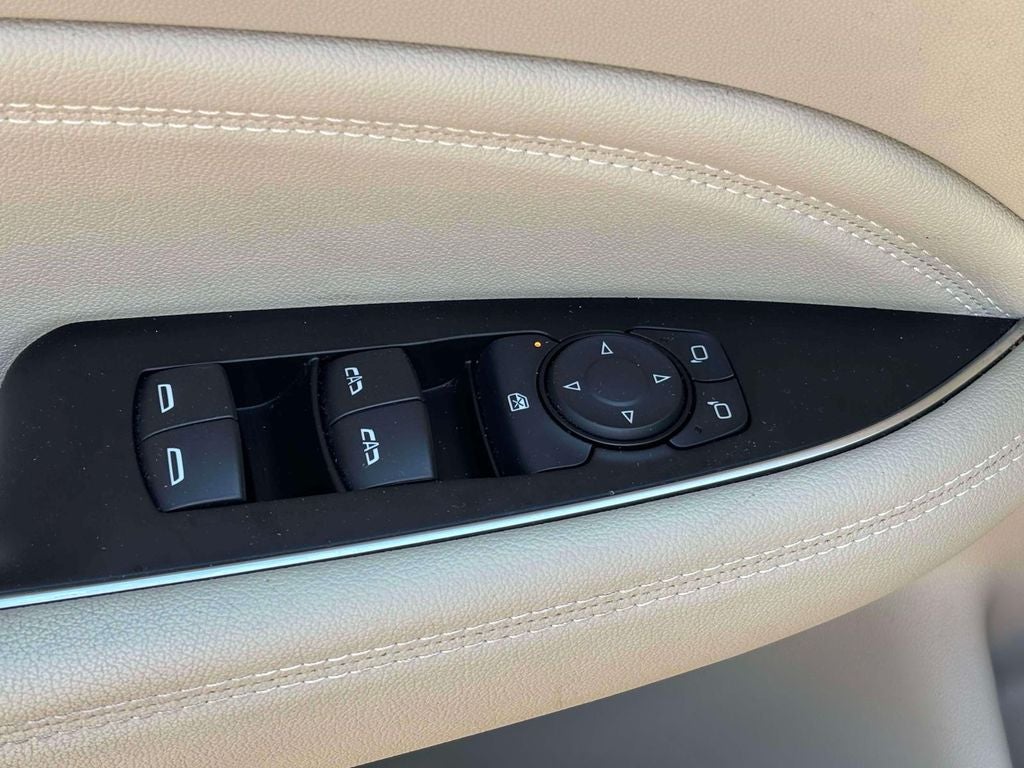 2018 Buick Regal TourX Essence