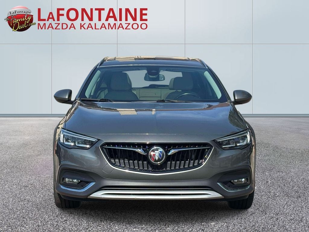 2018 Buick Regal TourX Essence