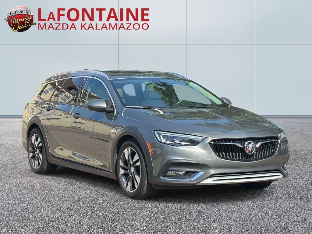 2018 Buick Regal TourX Essence