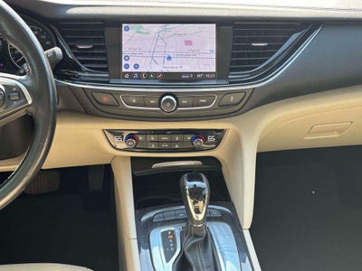 2018 Buick Regal TourX Essence