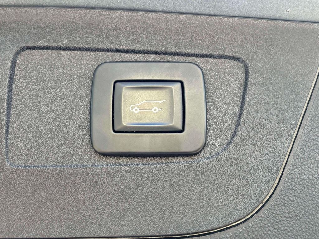 2018 Buick Regal TourX Essence