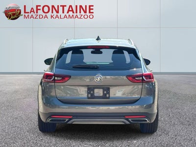 2018 Buick Regal TourX Essence