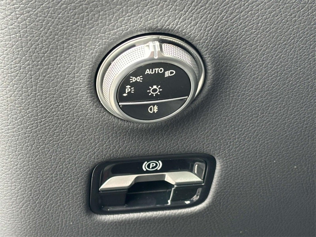 2025 Mercedes-Benz GLC GLC 300 4MATIC®