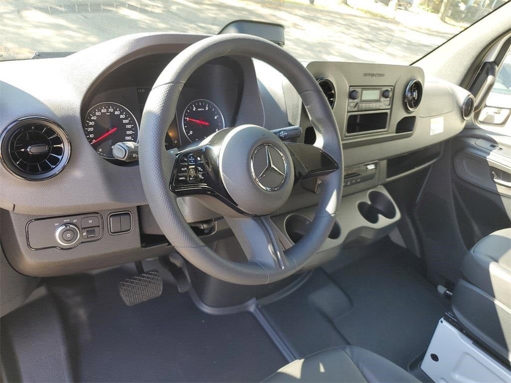 2025 Mercedes-Benz Sprinter 2500 Cargo 144 WB