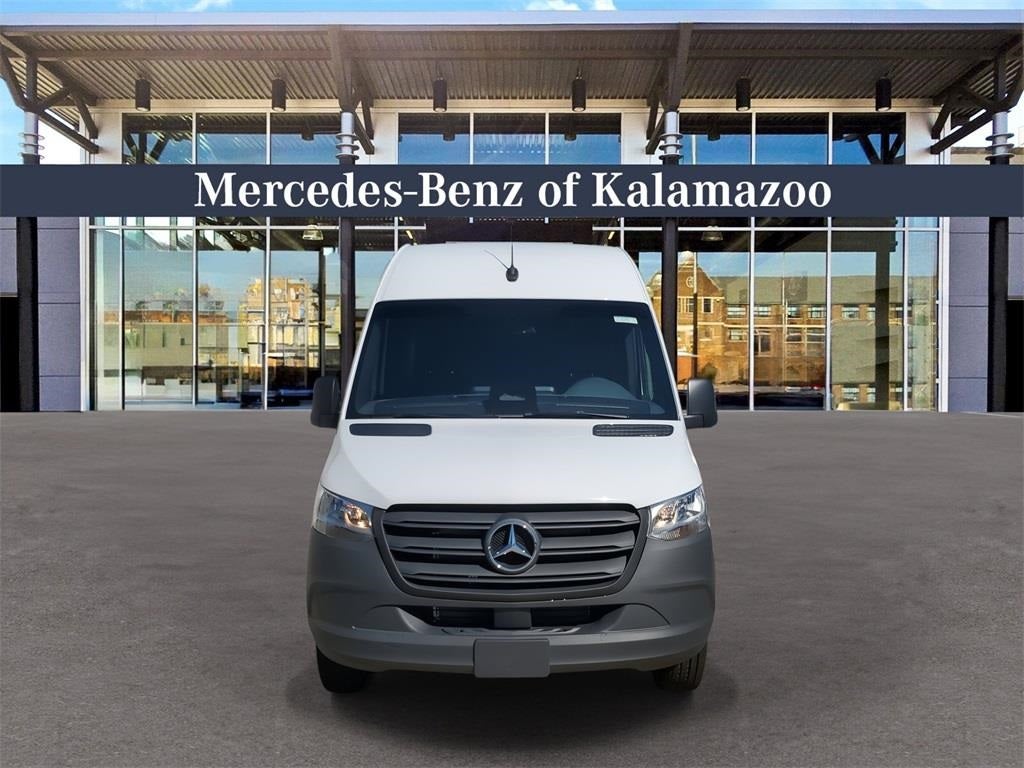 2025 Mercedes-Benz Sprinter 2500 Cargo 144 WB