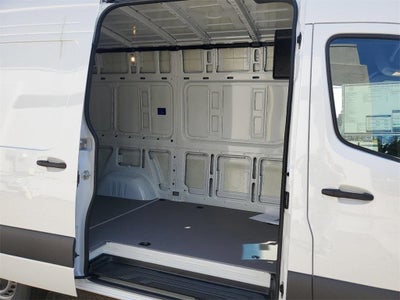 2025 Mercedes-Benz Sprinter 2500 Cargo 144 WB