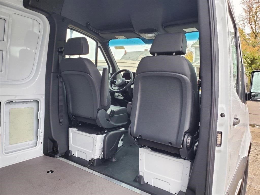 2025 Mercedes-Benz Sprinter 2500 2500 Standard Roof I4 Diesel 144" RWD