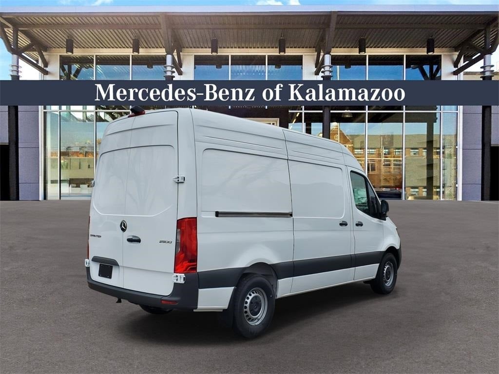 2025 Mercedes-Benz Sprinter 2500 2500 Standard Roof I4 Diesel 144" RWD