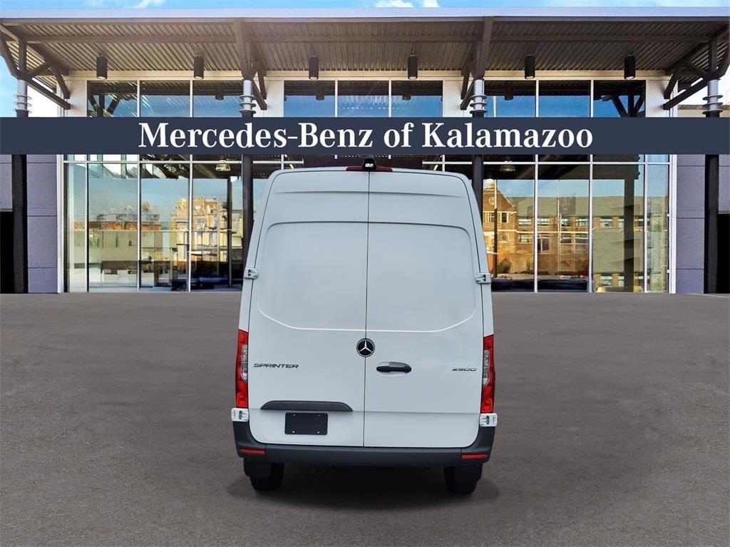 2025 Mercedes-Benz Sprinter 2500 2500 Standard Roof I4 Diesel 144" RWD