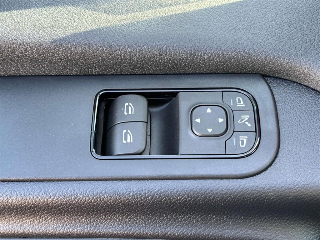 2025 Mercedes-Benz Sprinter 2500 2500 Standard Roof I4 Diesel 144" RWD