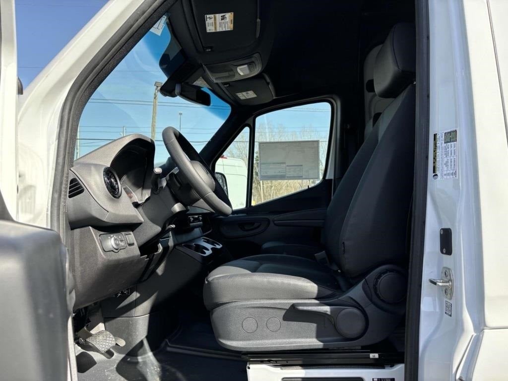2025 Mercedes-Benz Sprinter 2500 High Roof