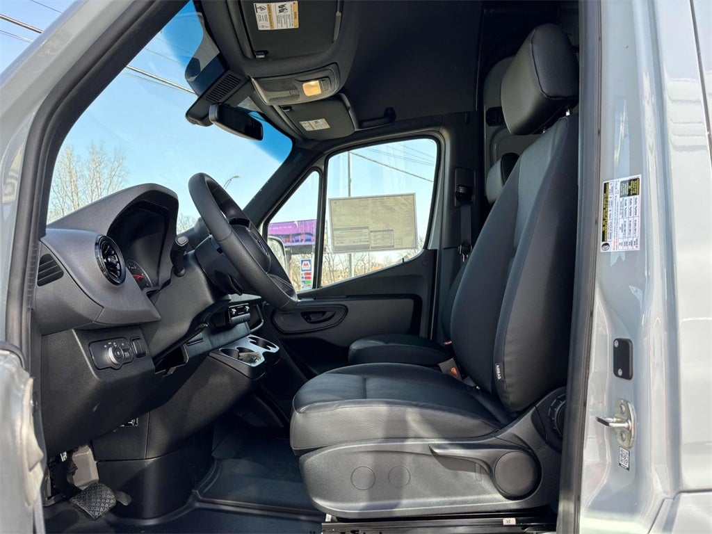 2025 Mercedes-Benz Sprinter 2500 High Roof