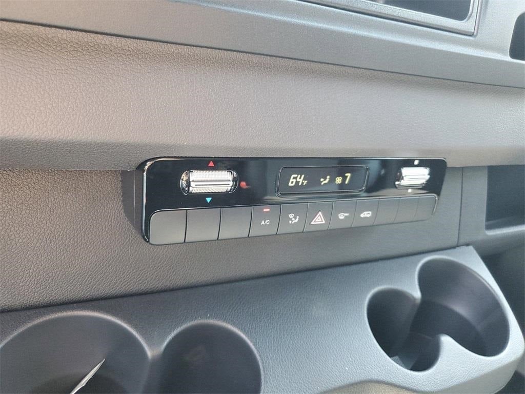 2025 Mercedes-Benz Sprinter 2500 Cargo 170 WB High Roof