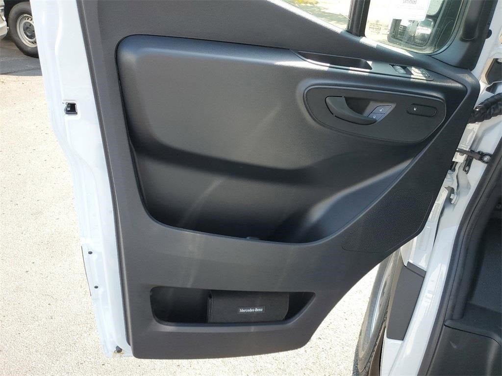 2025 Mercedes-Benz Sprinter 2500 Cargo 170 WB High Roof