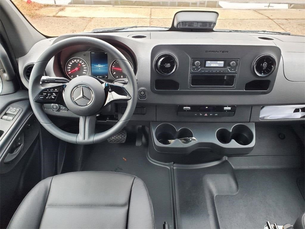 2025 Mercedes-Benz Sprinter 2500 2500 Standard Roof I4 Diesel HO 144" RWD