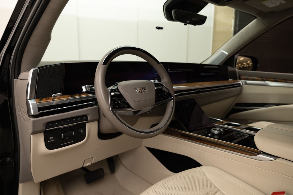 2025 Cadillac Escalade Sport Platinum