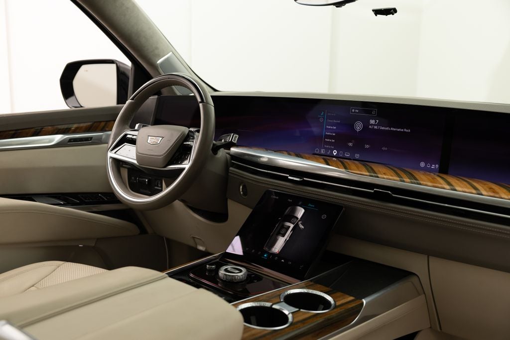 2025 Cadillac Escalade Sport Platinum