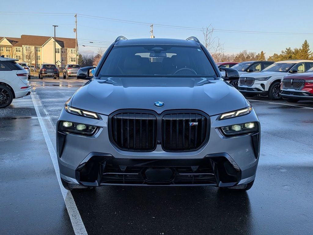 2025 BMW X7 M60i