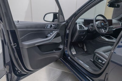 2025 BMW X7 M60i