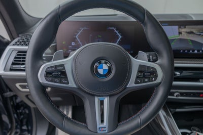 2025 BMW X7 M60i