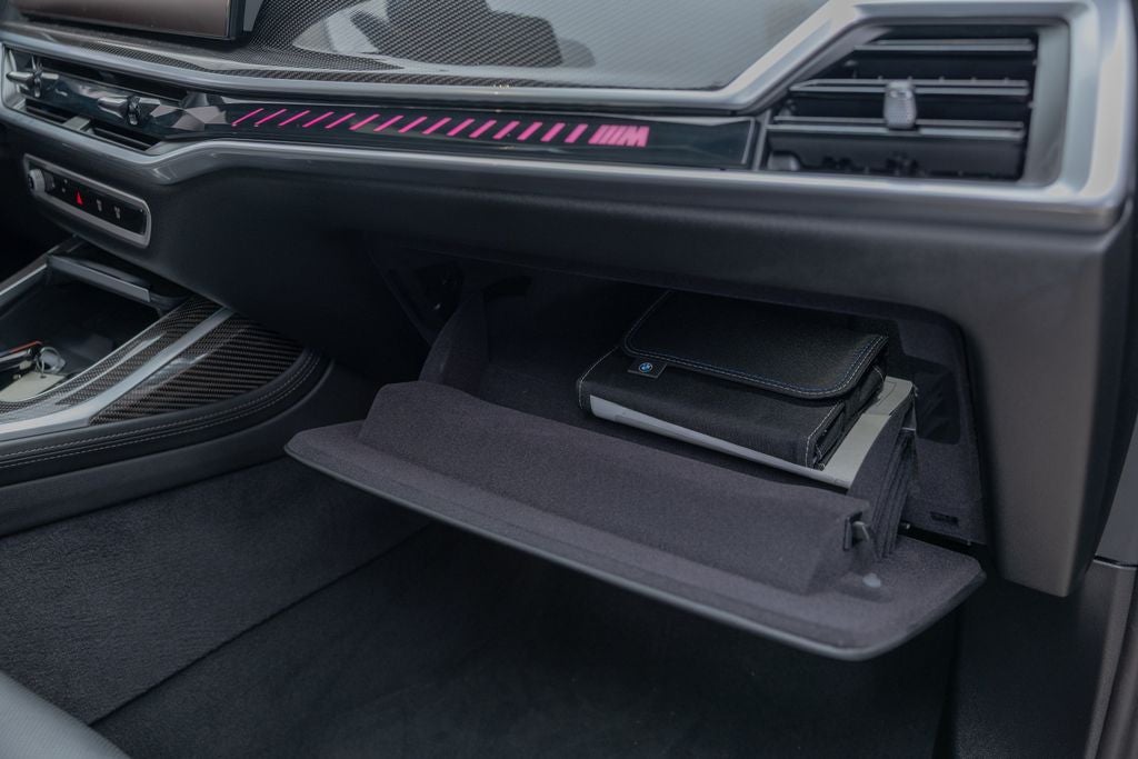 2025 BMW X7 M60i